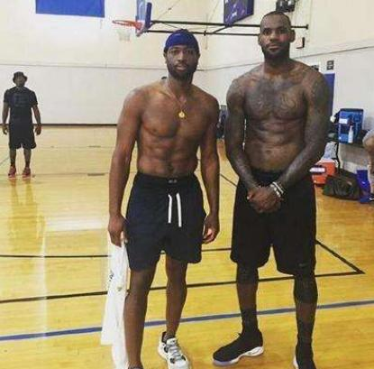 辽篮官方随 辽篮官方随