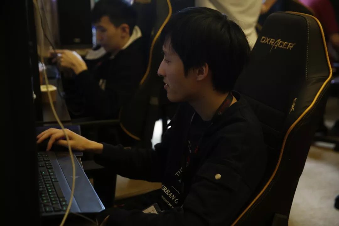 务与绿色出 务与绿色出